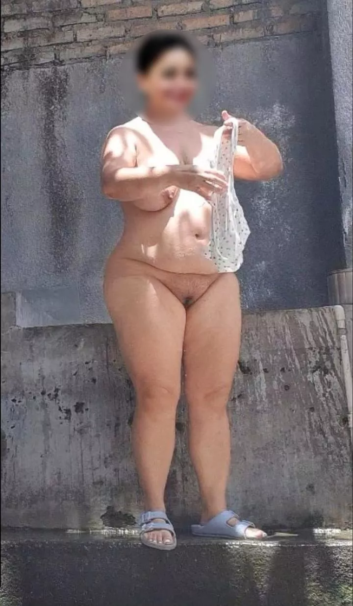 😇😇😇😇 posted by carnal28176