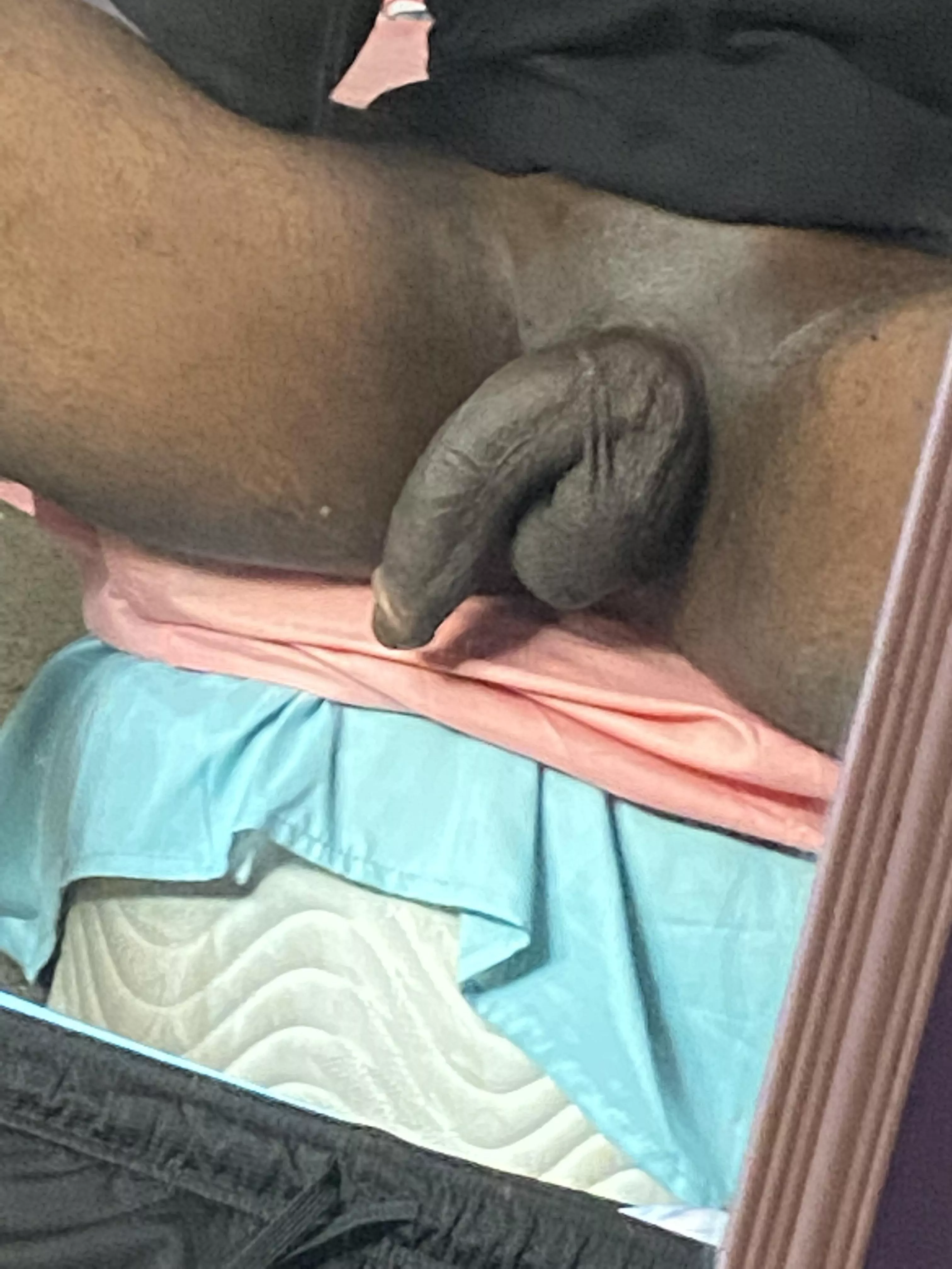 😏 posted by bluedj7712