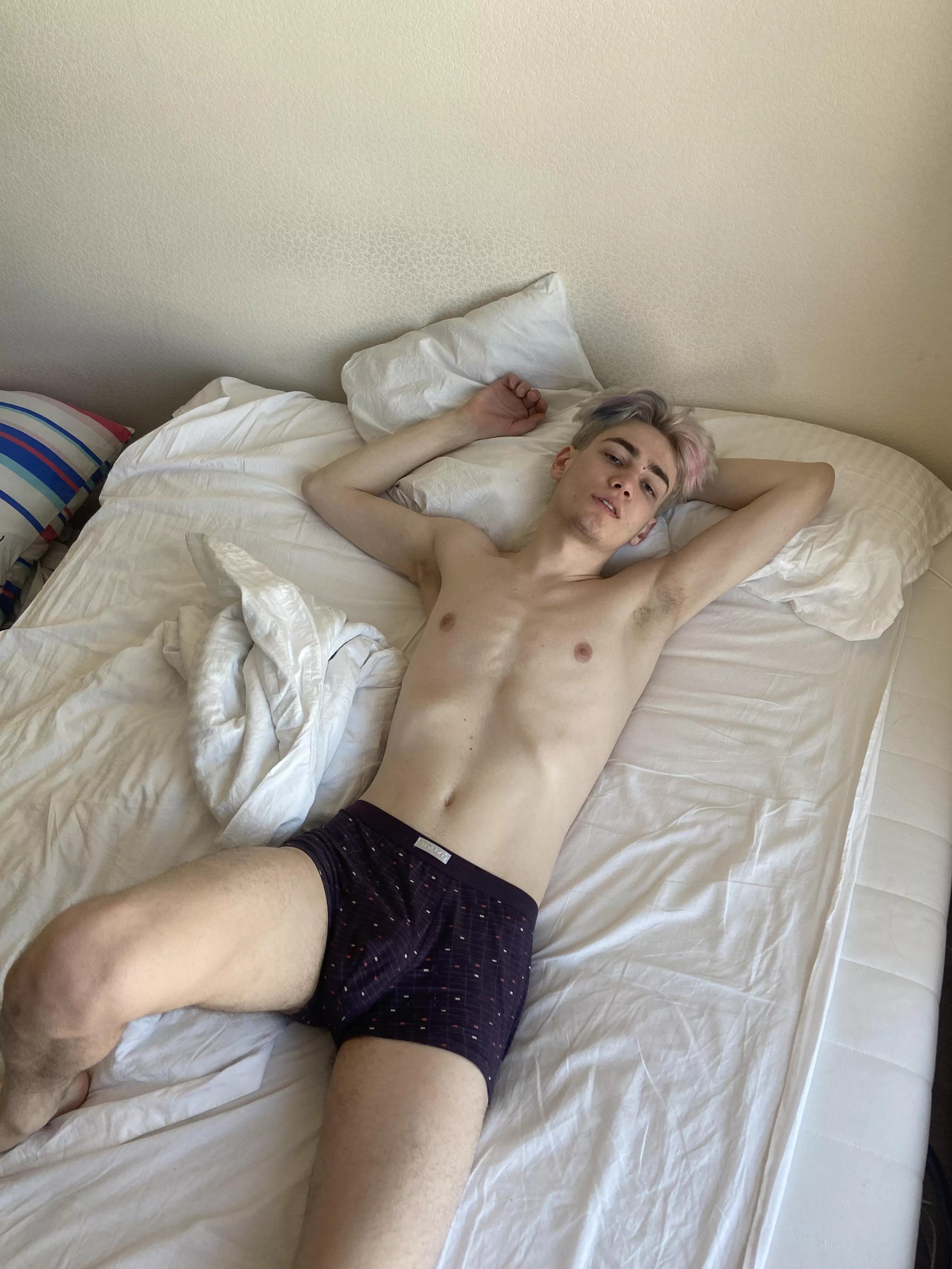 😈🔥 posted by R7zRzhOg