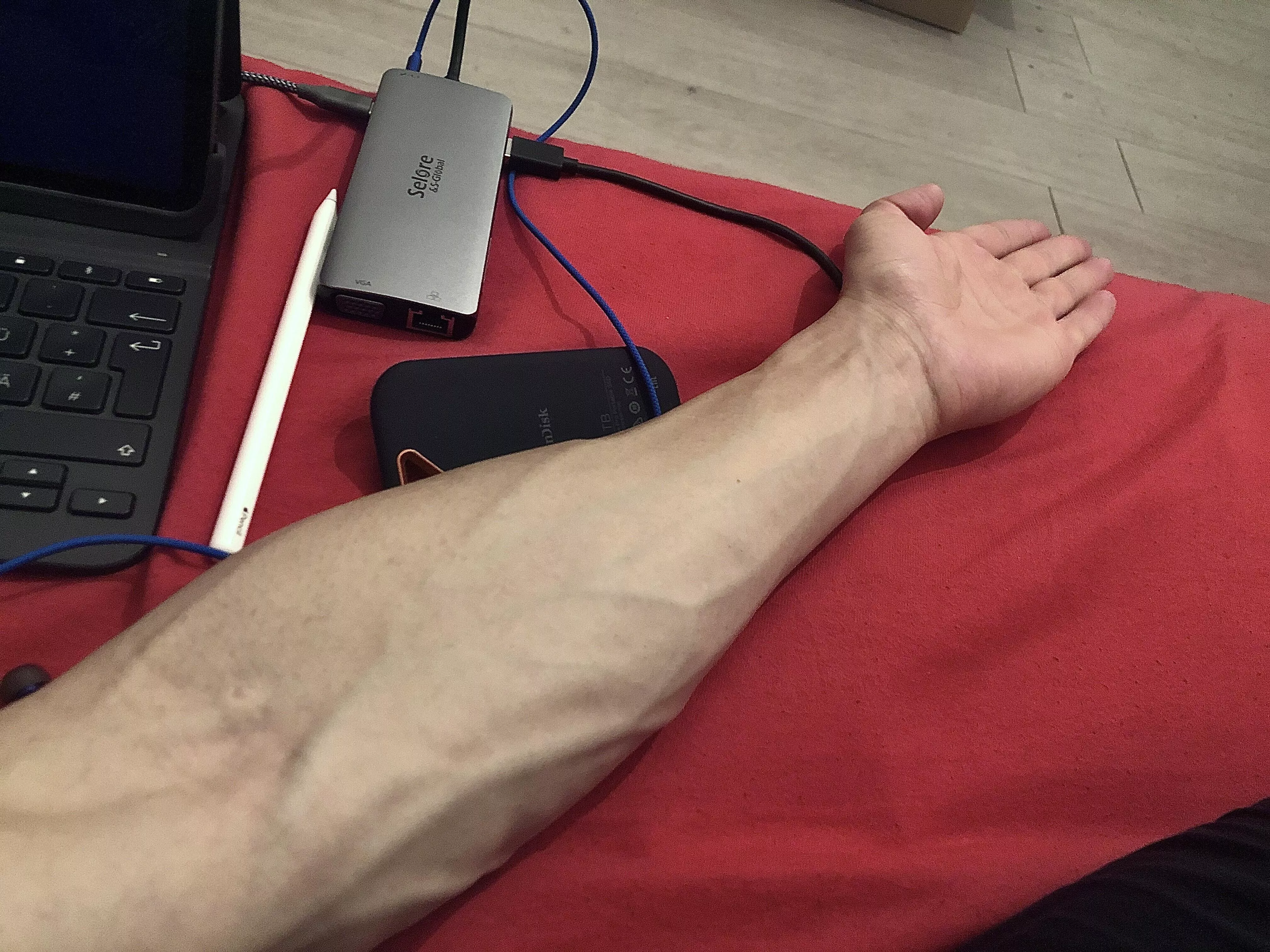 1 AM forearm🙃 Good night posted by gutpunchprince