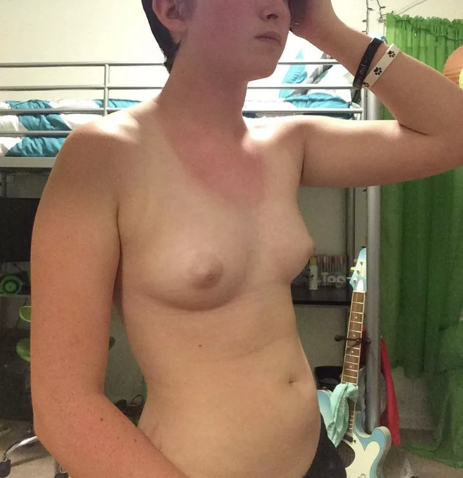 18, 120, 5’3” posted by Izzy0213