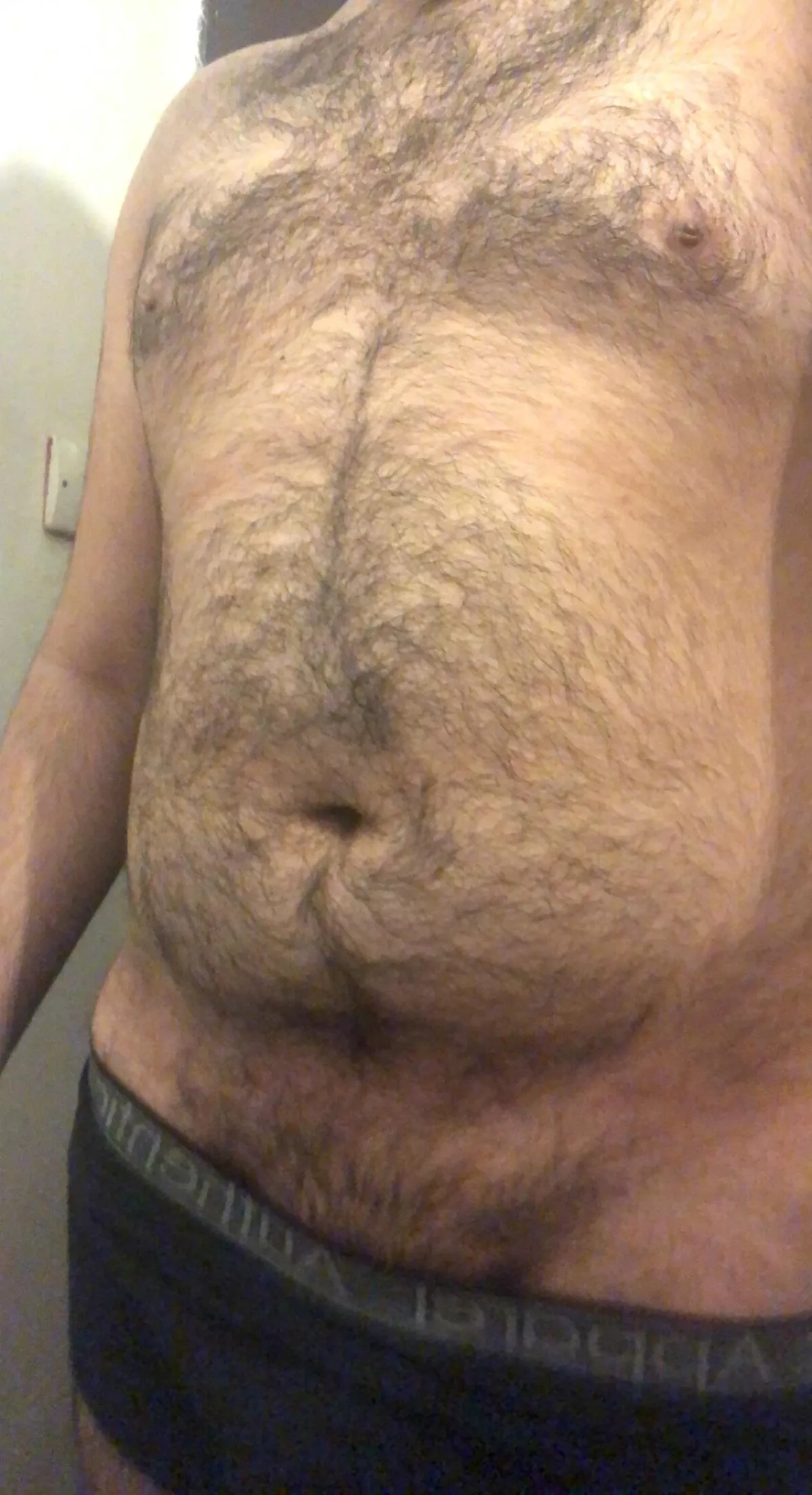 18, am I acceptable here, and how do I look?? (Dms are open :) posted by Sn1p3r_Tr1xz3r