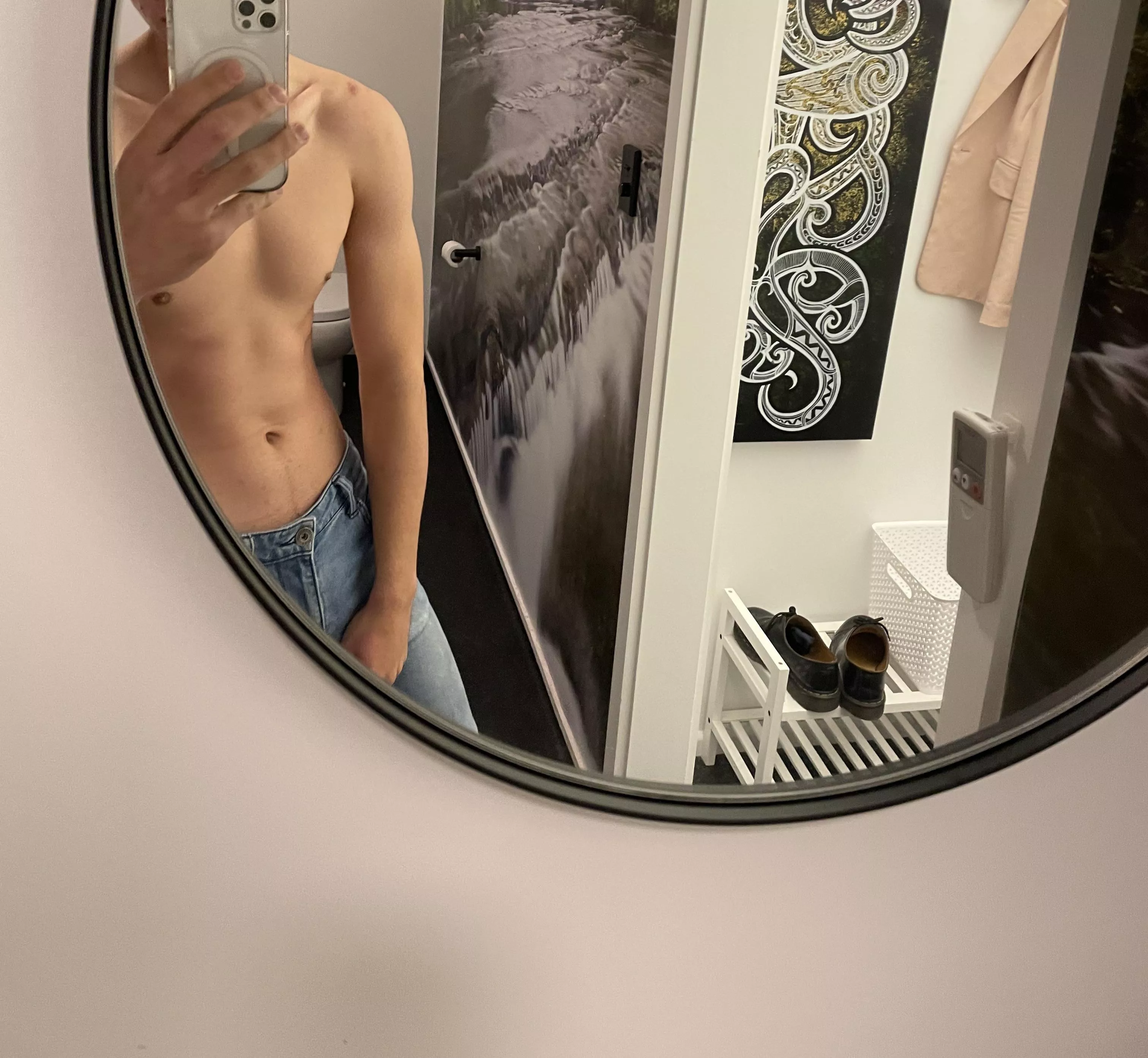 18 am I twinky enough hmu? posted by Alexjames2921