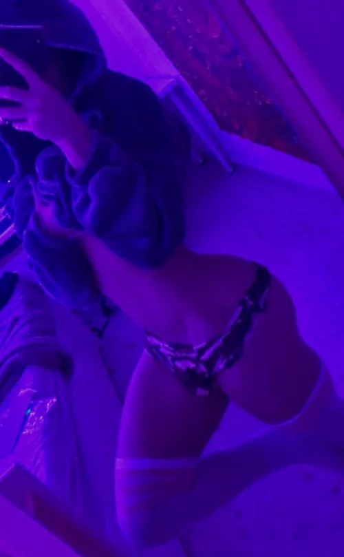 (18) any of u have a seat for me?🥺 by Hot_Pool_4381