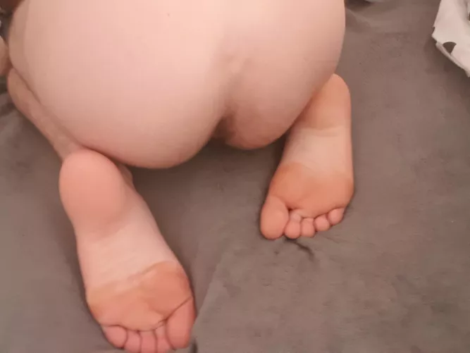 18, dm for my snap to see more by sillygoose88888888