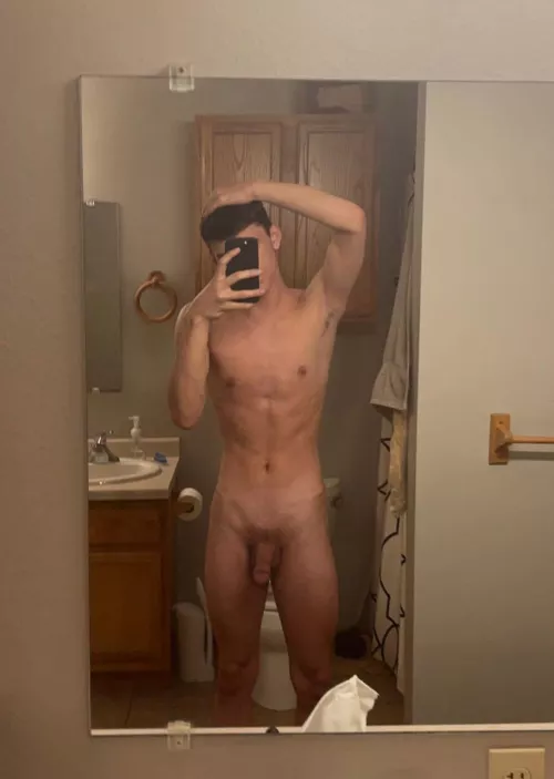 18 hmu by Unimportant_Pin357