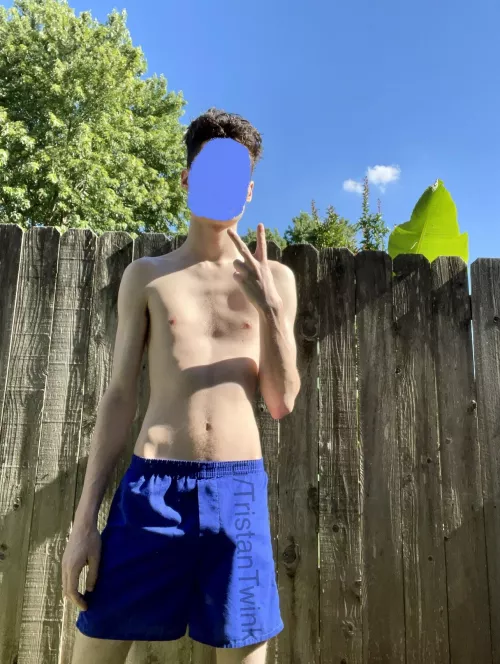 (18) I got out of bed this morning and decided I’d just stay in my boxers all day long by TristanTwink