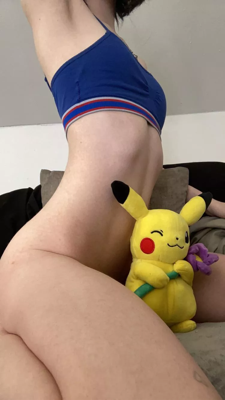 ✨18 & Petite✨ posted by ashey190