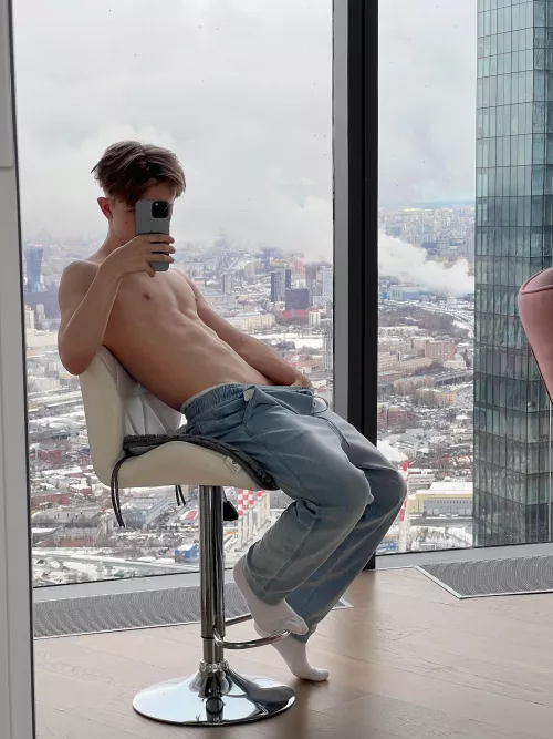 18 Twink 👻 by Affectionate_Ride870