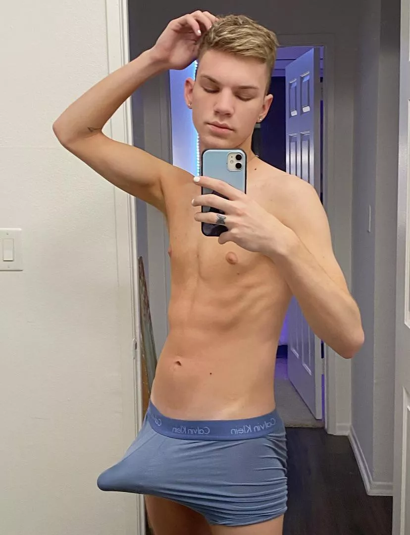 18 Twink what’s ur fav time for sex?😈💦 posted by AdeptnessConnect2893