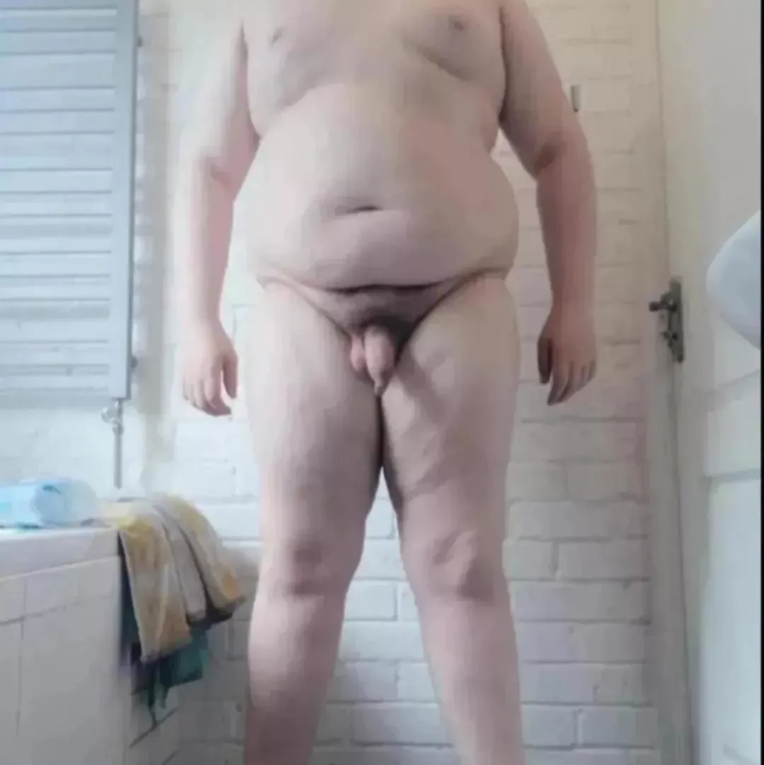 18 uk chubby slave. Open to meet. Open to do anything with anyone. My kik is urcumraguk or my snap is anteaterssuck22. Pm open by Imlimitless47