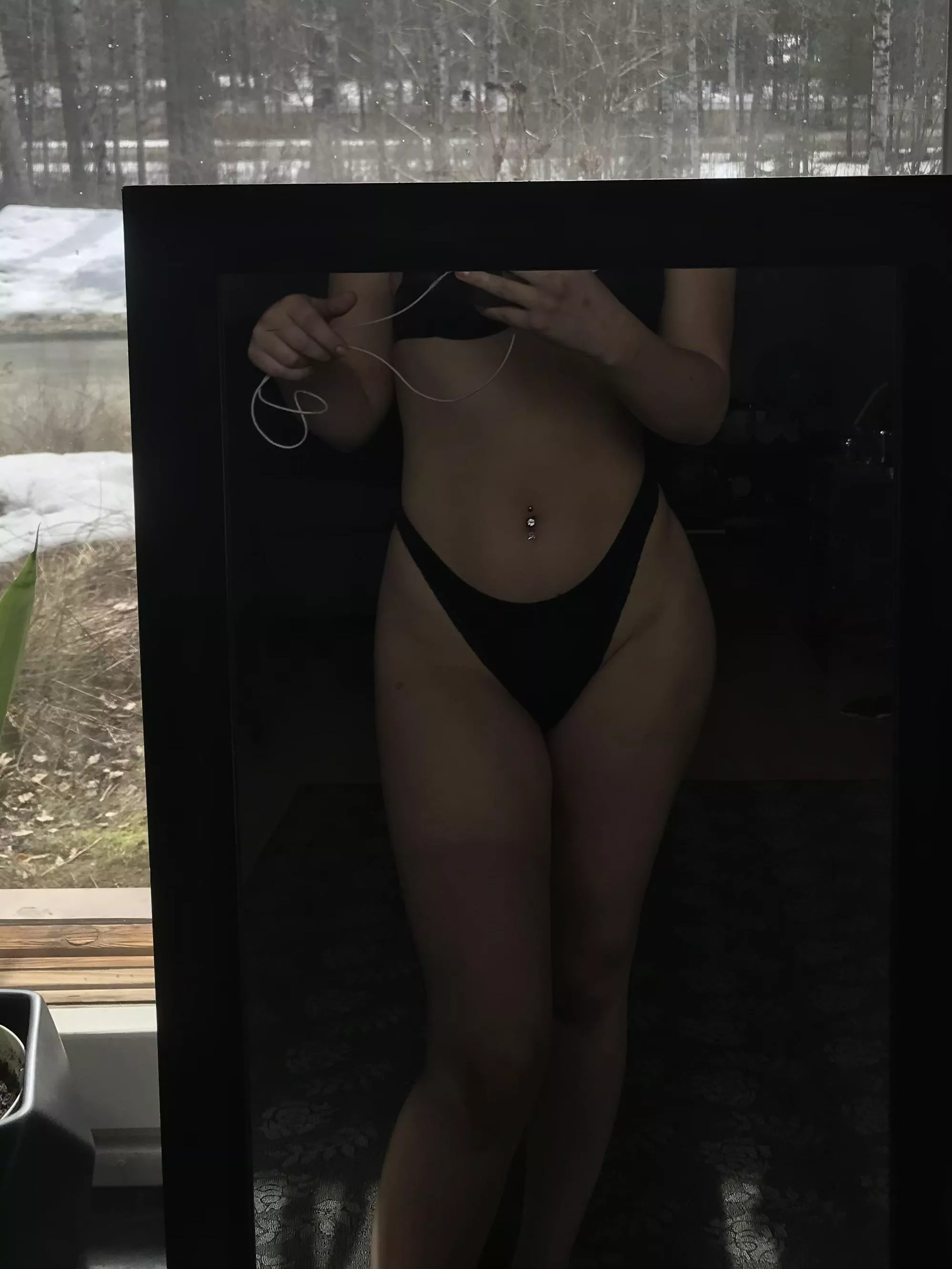 😈18 years old😈 5’2 baddie😈 check me out😈 posted by MotherCommunity273