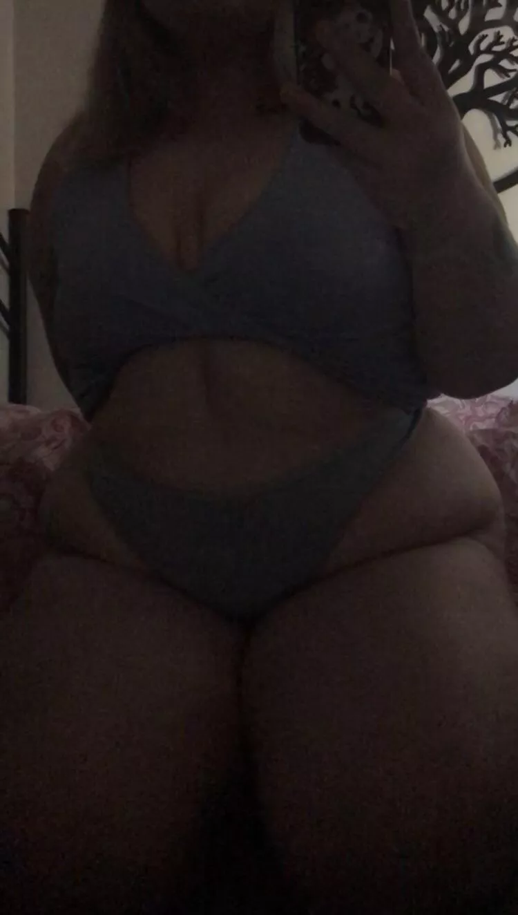 18f, hi 💚 posted by advthr0871