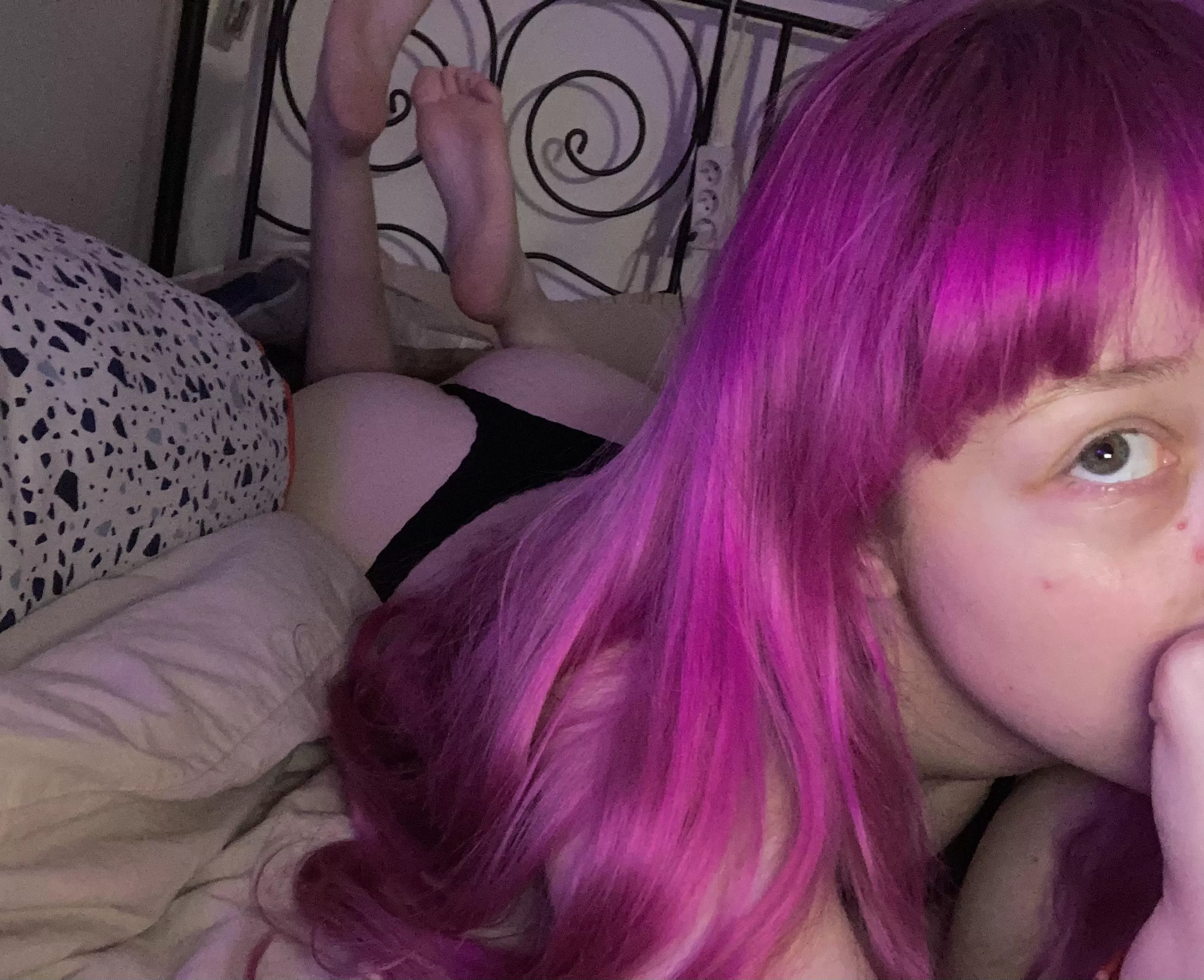 [18]I’ve been told my ass makes a great pillow posted by OccasionallyLuna