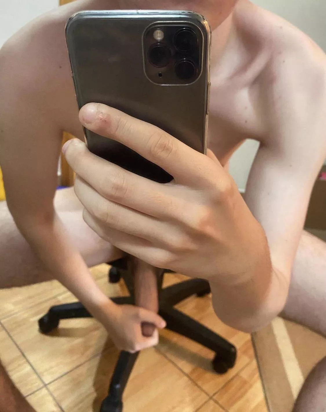 18M from NY,looking for a legit sd,that doesn't ask to be paidd first.Down to do pretty much anything and I don't ask for a big amountt❤️‍🔥 posted by eleiquq211