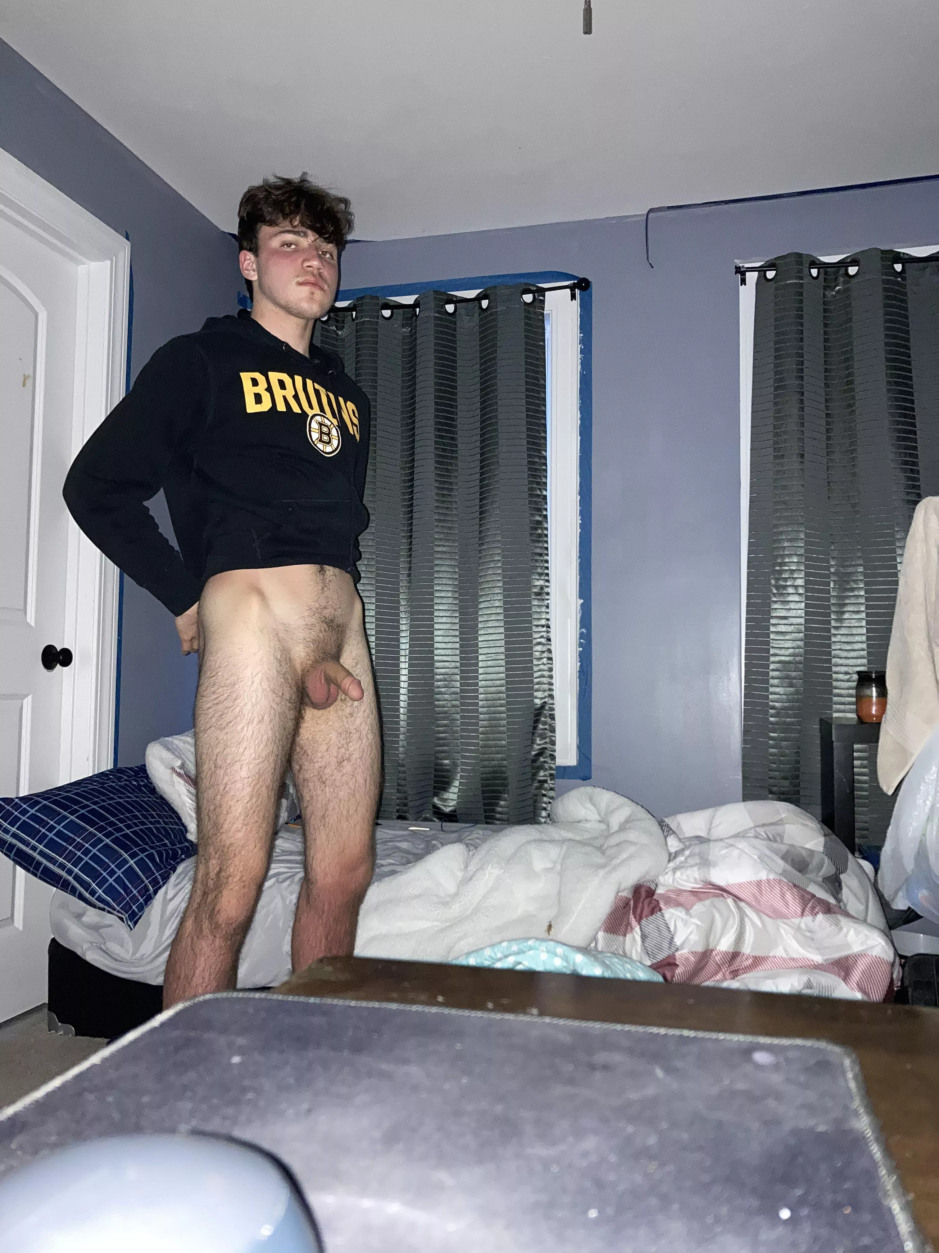 18M Was just catfished but left horny… posted by Theworstofnouse