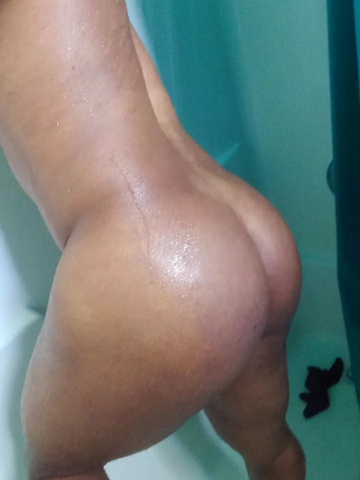 (19) need somewhere to put your cock?😩 posted by danisworl3