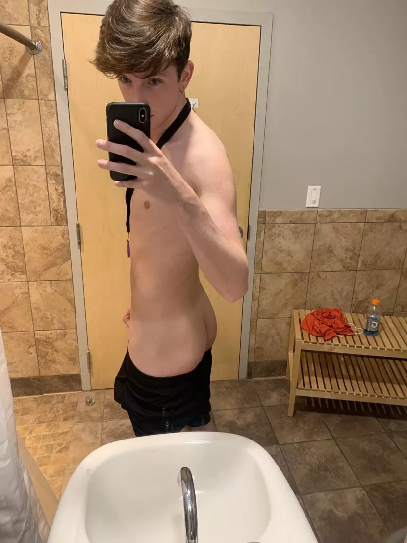 (19) pound me in the locker room? posted by Dillon-Daytona