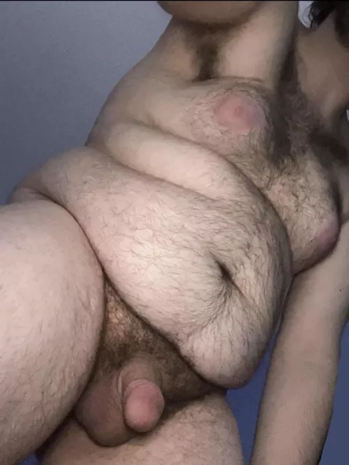 19, turn 20 in a week 🥳 here’s a softie pic hehe by chubguy84