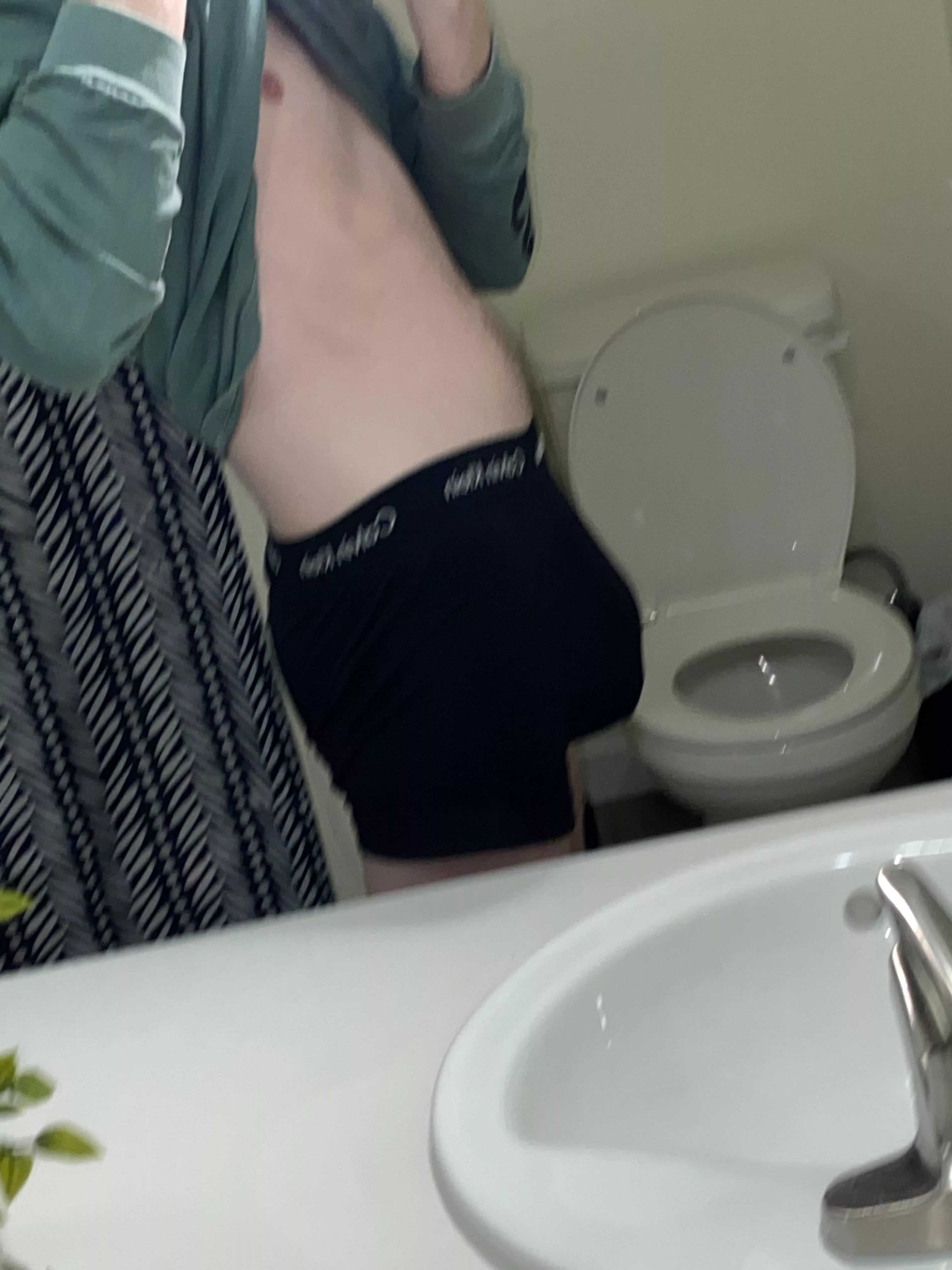 19 twink posted by Horror_Living7847