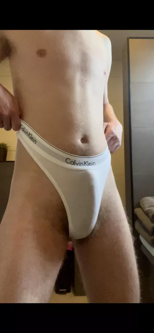 19 yo twink Currently dressed like this and waiting for you😋 by turboneuker