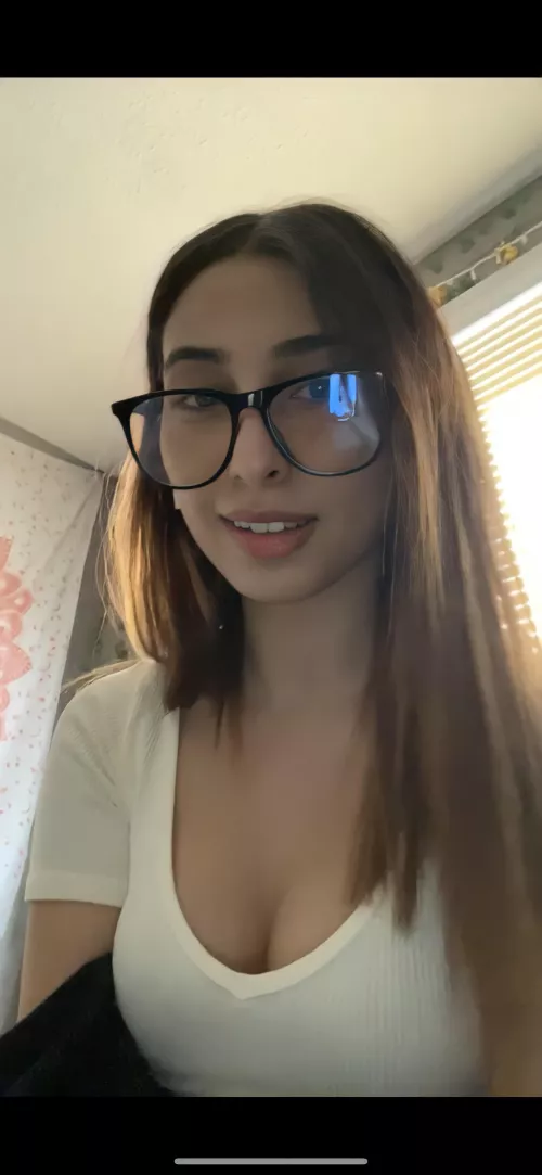 19f. Feeling smart today. Gonna ace my test. by Ezsal123