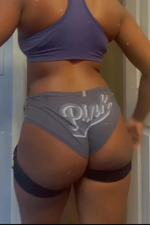 19y ebony gf, send tribute to kik: wickedwitch007 for more 🤤 by truest0ry69