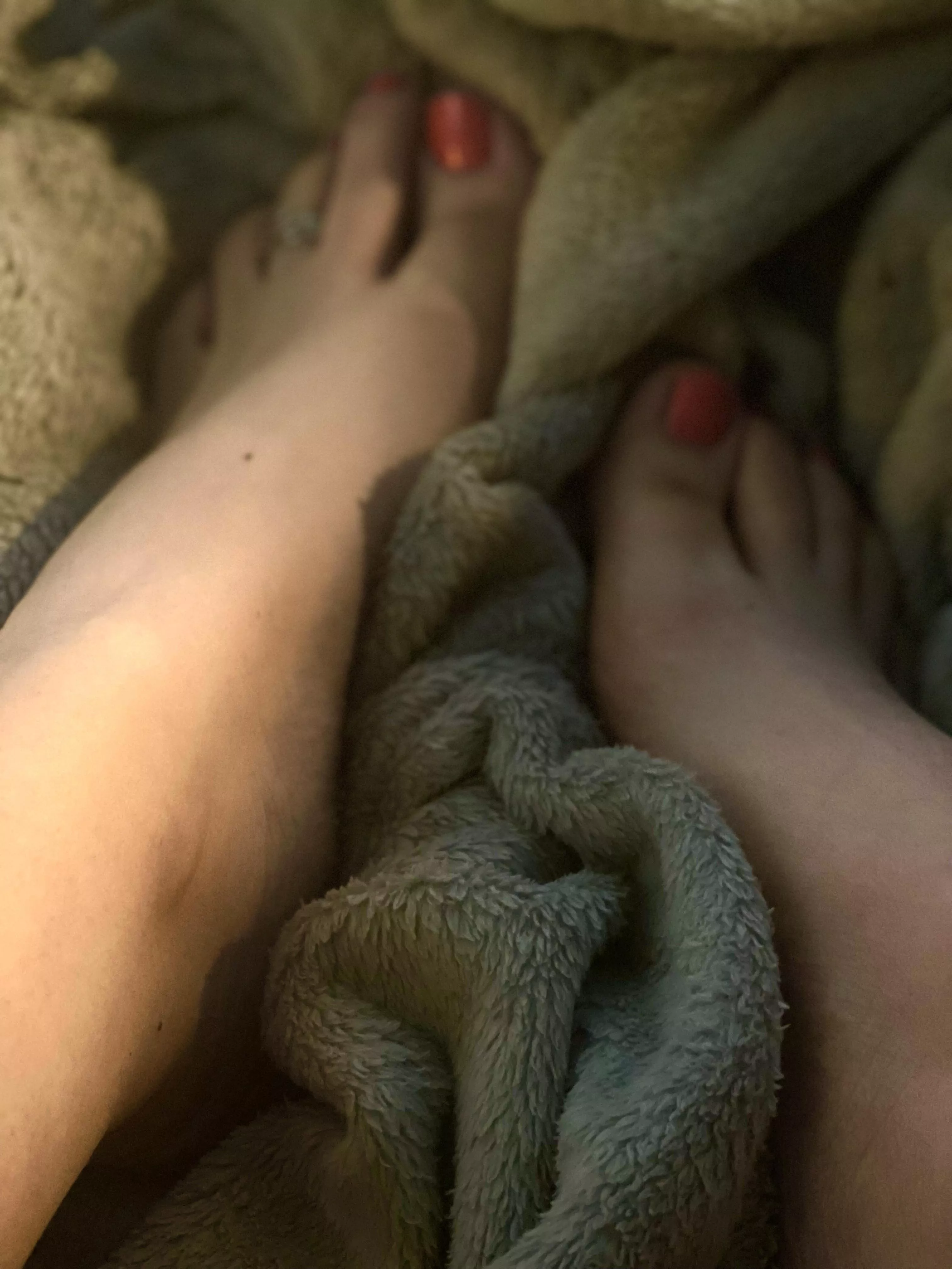 1st feet pic 😋 posted by Wave_Lite