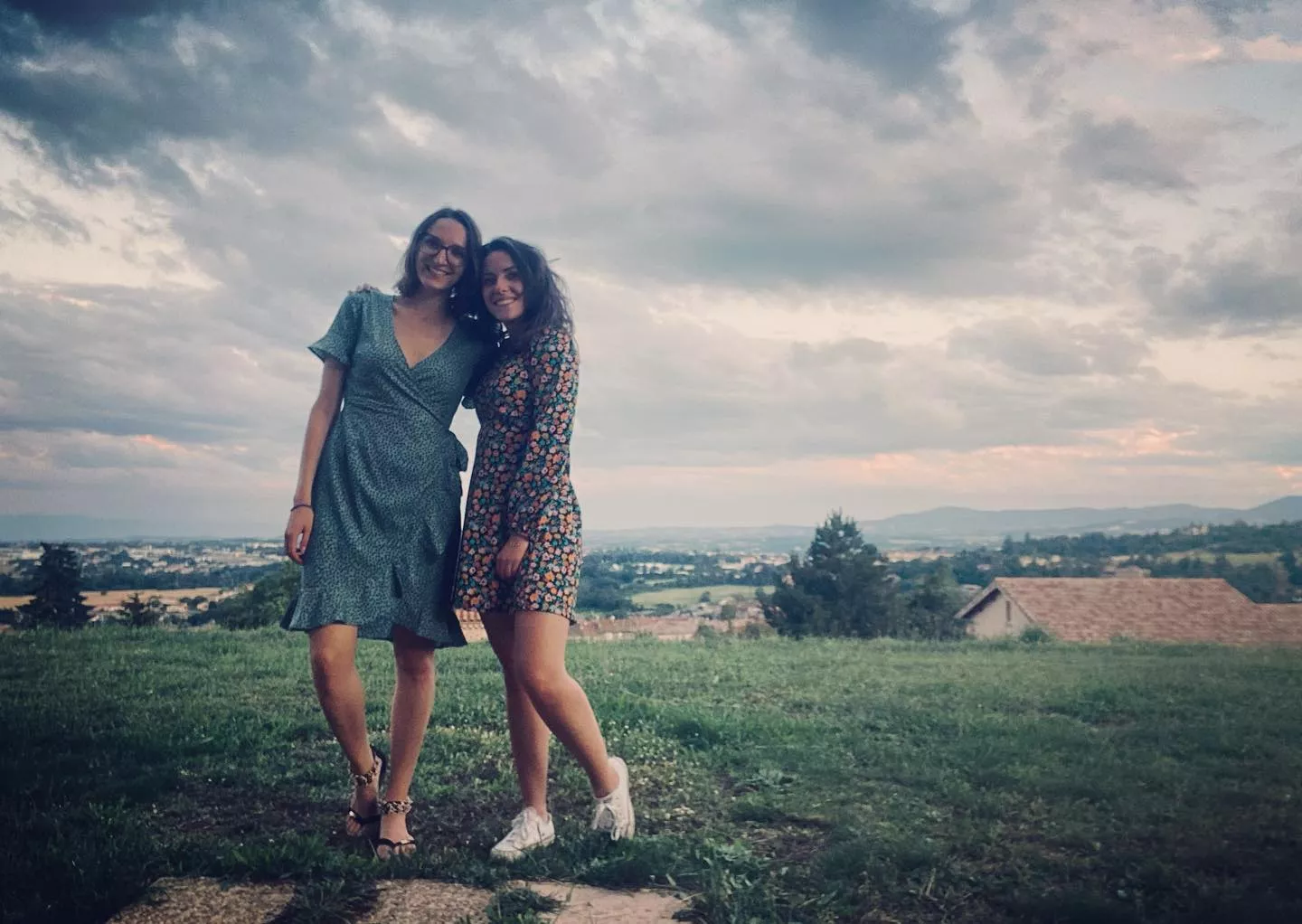 [2] Best friends (More in DMs) posted by TotallySafeReddit