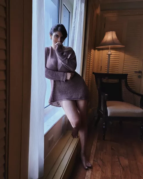 2 busty 2 contain by Luciferakstar