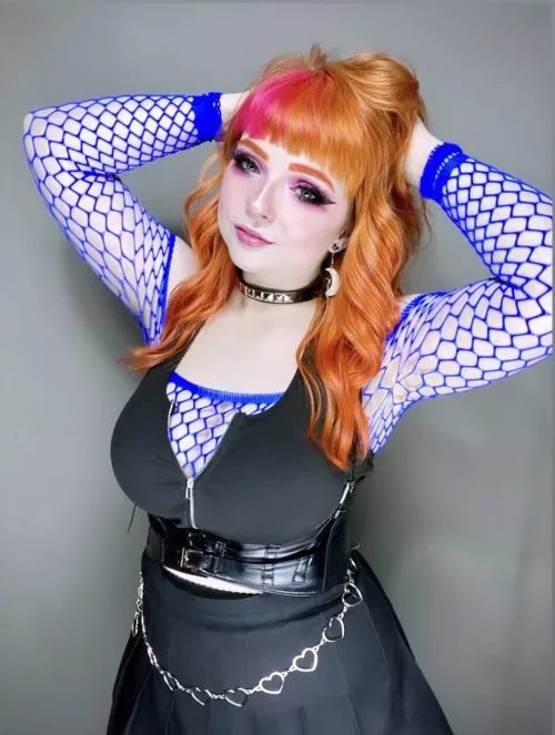 2 busty 4 you? by lil_cherry_moon