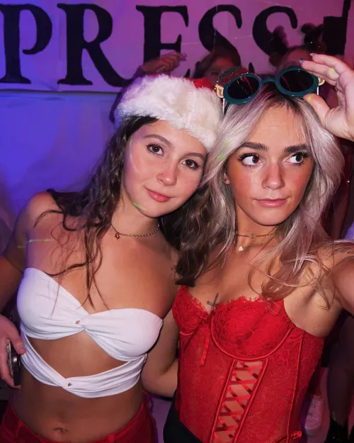 [2] christmas came early,... and so did I. LOL by siimple_code