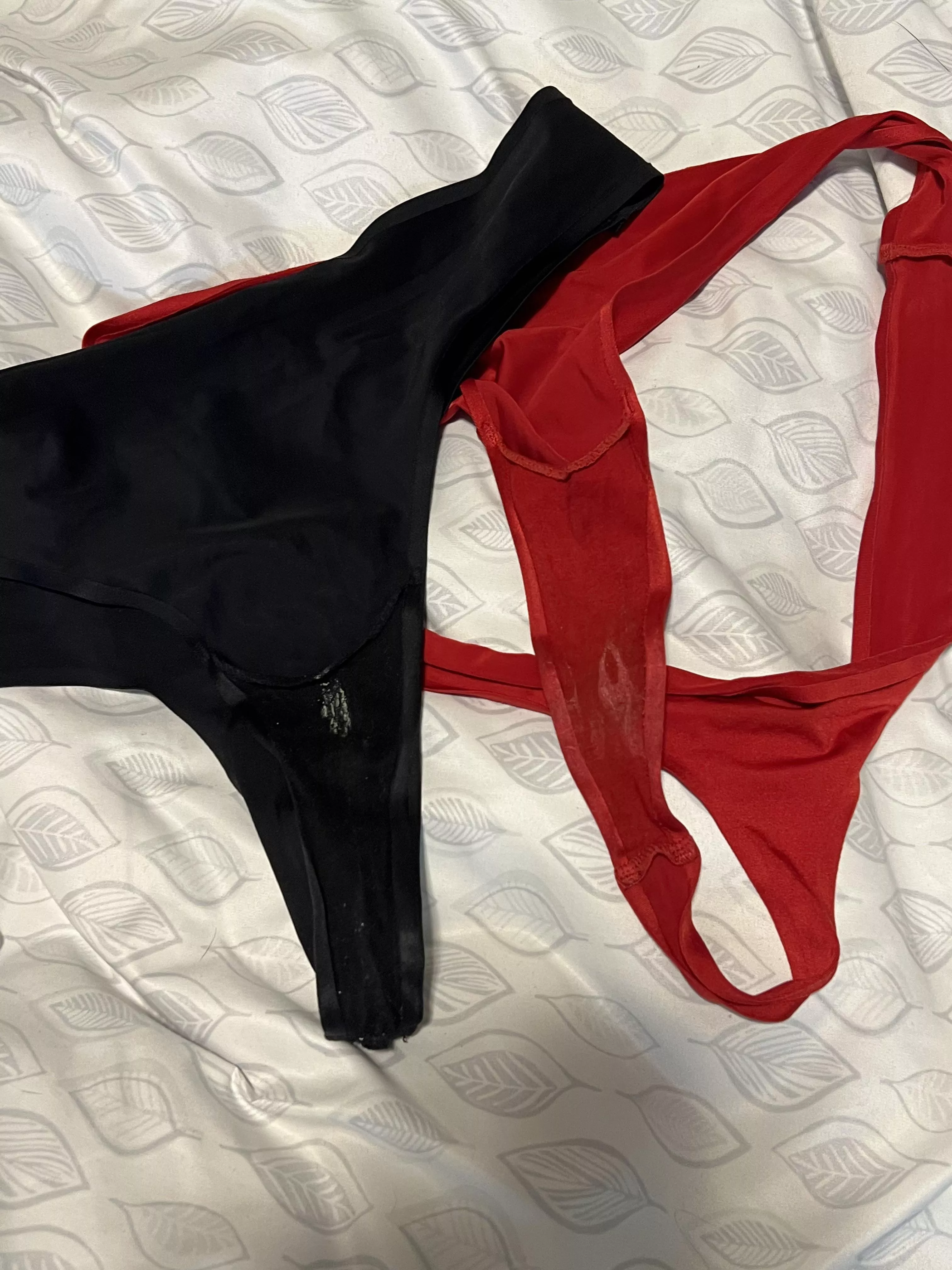 2 coworkers. Black 24 Hispanic female. Red 30 white thick girl. posted by jackieboy8181