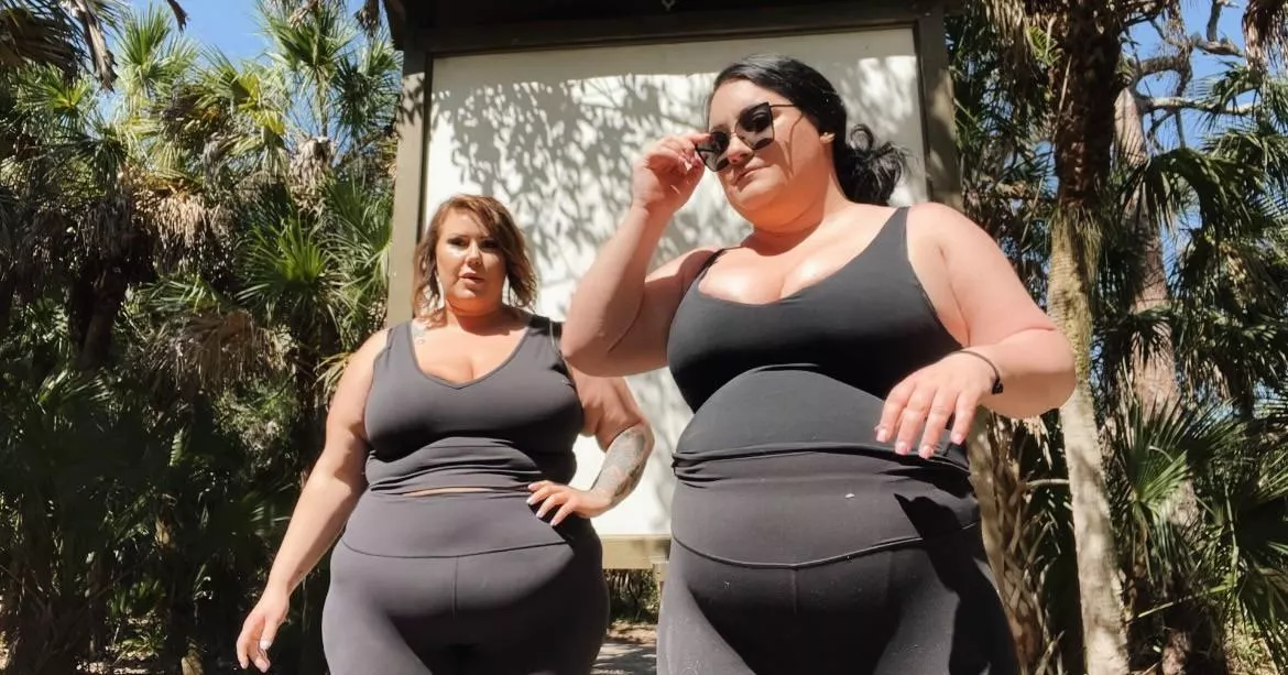 2 fatties are better than 1 posted by curvagecaseyBBW