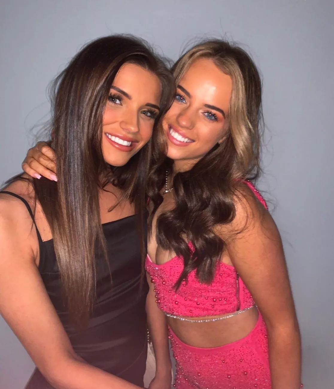 [2] hotties posted by siimple_code