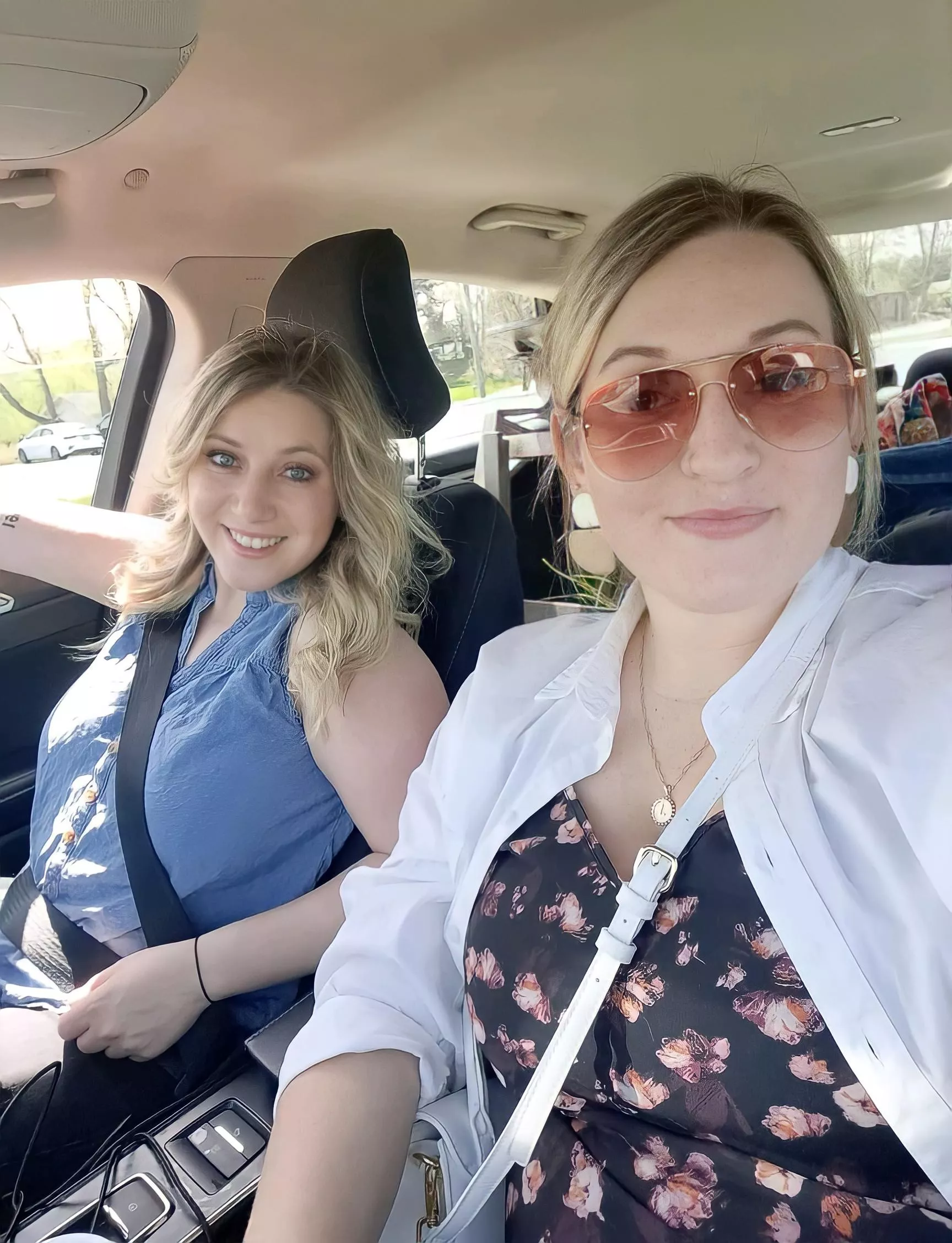 [2] - Left or Right? posted by ShoddyWaifu