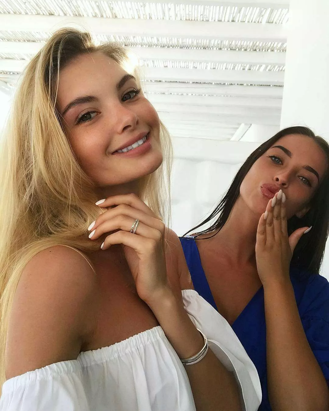2 models posted by 420pornthrowaway420