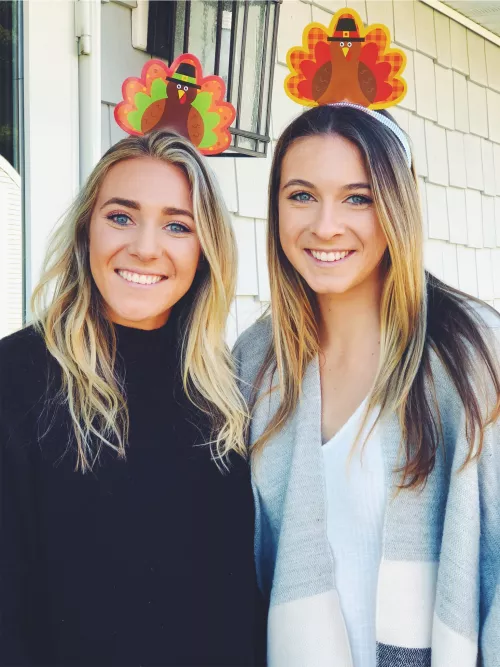 [2] sisters by pulchritude_