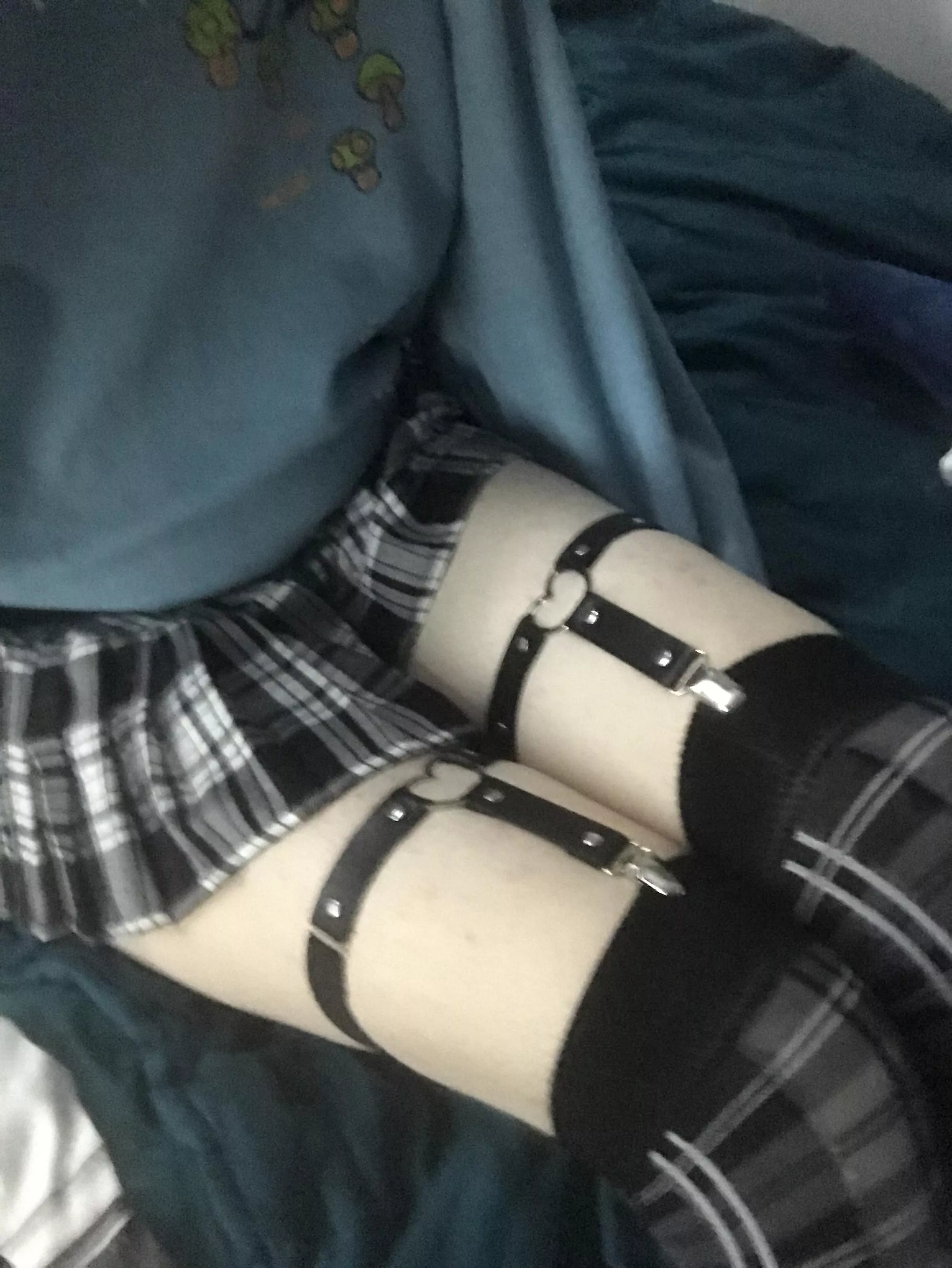 2 squishy pillows for you posted by Mabooto_Jones