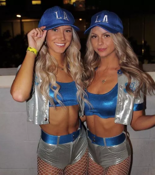 [2] Tight Stomachs by DeliciousPangolin992