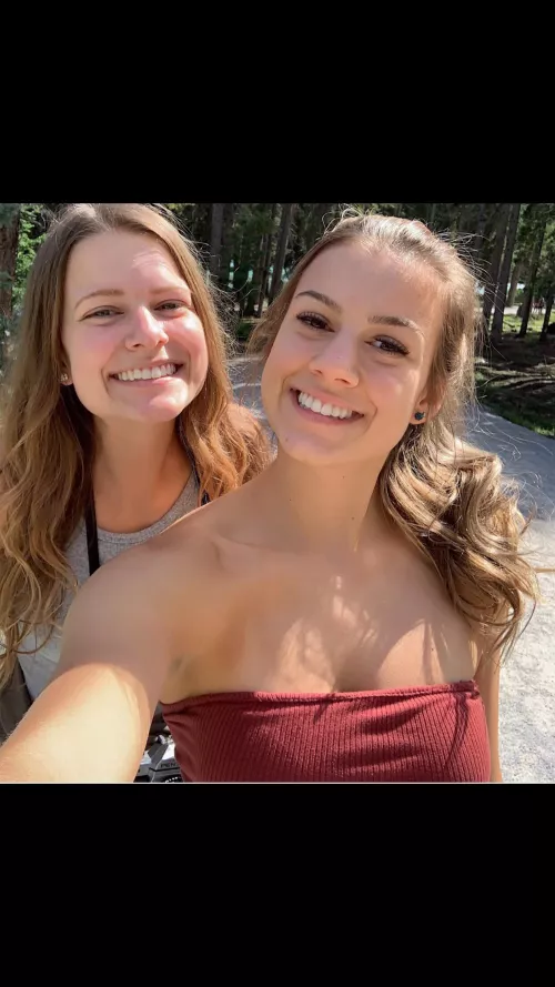 [2] Which girl do you choose? by bruhcity_