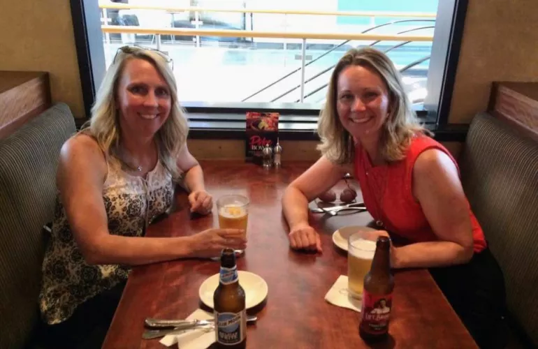 [2] Which milf for an under the table handjob by tossawy135