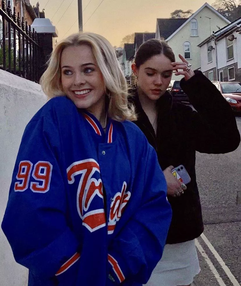 [2] who is the hottest??? posted by phoebe03_