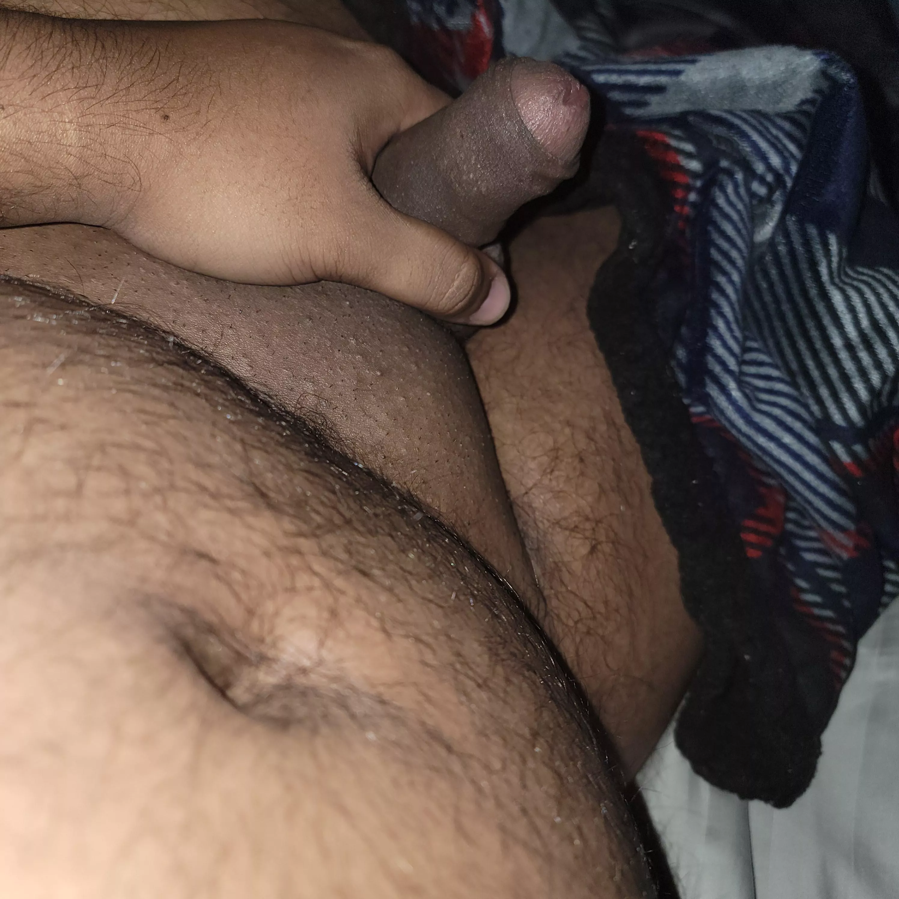[20] and horny dms open 😋 posted by False_Ad_1068