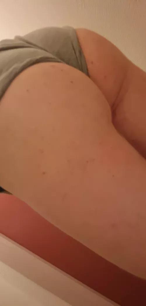 [20] Dont got no cute panties:( by Astazel