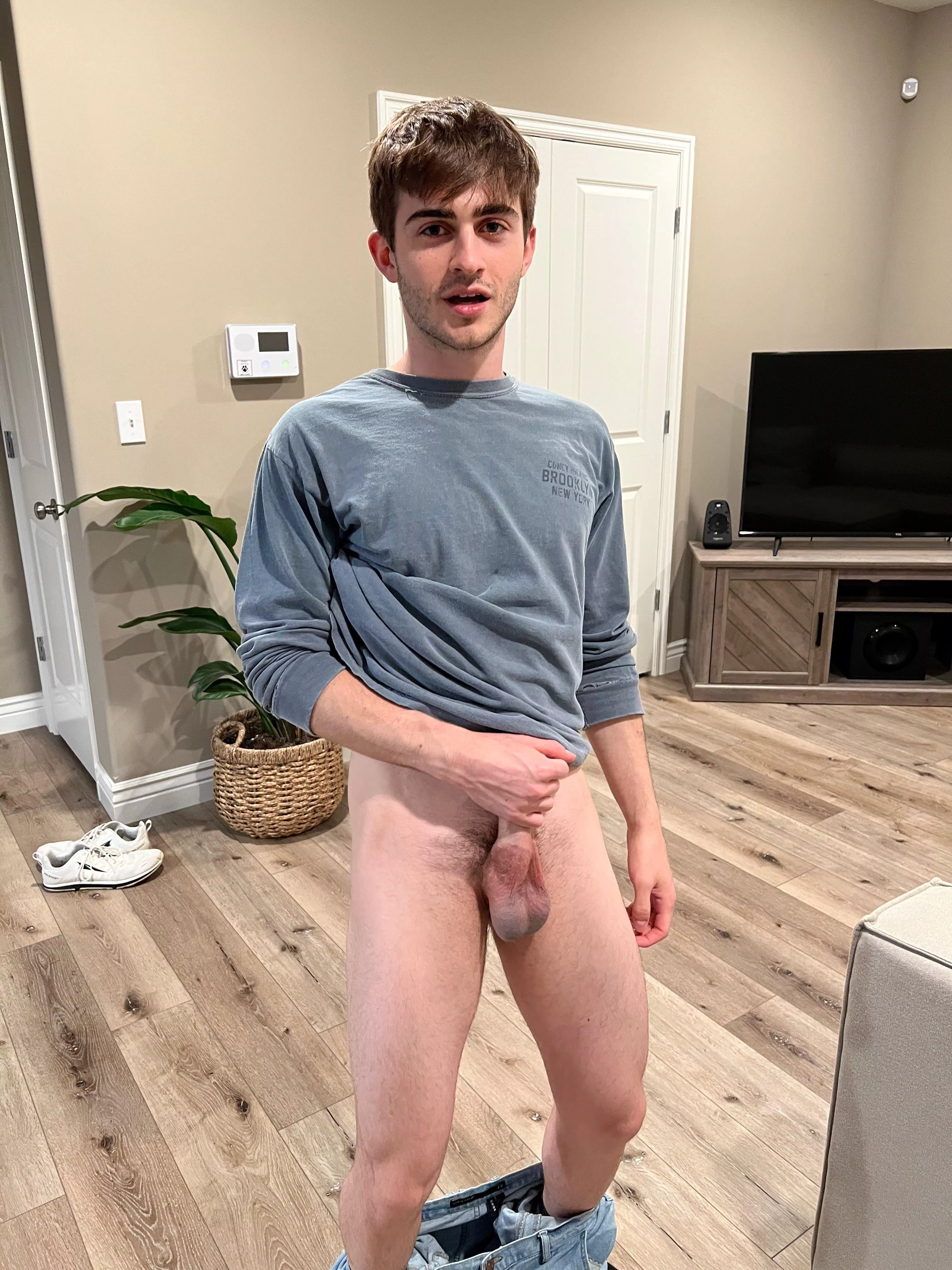 (20) dyed my balls blue for Easter posted by Alarmed-Remote-57