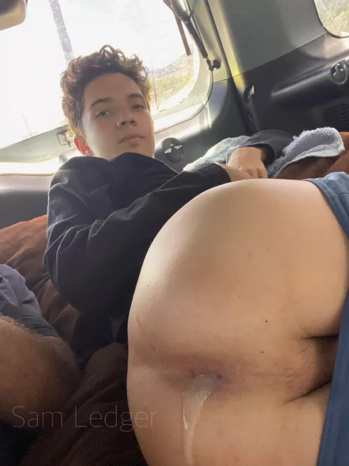 (20) Got horny at the beach again 😝 had to go to the car for a quick pump n dump 💦 by twinklingjoint