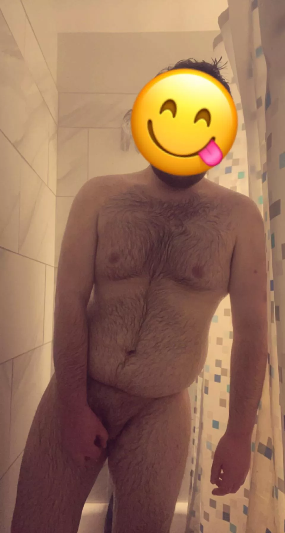 20 here, anyone wanna take me for a ride? (Snap and twitter in bio) posted by llew-xam