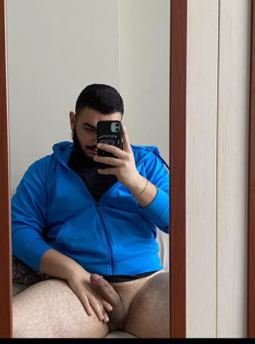 [20] hey everyone!! posted by Mewl54