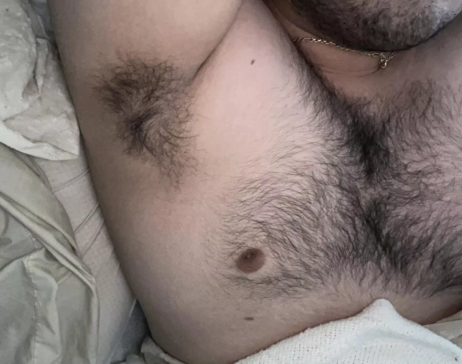 20 m hairy and horny posted by Late_Throat4206
